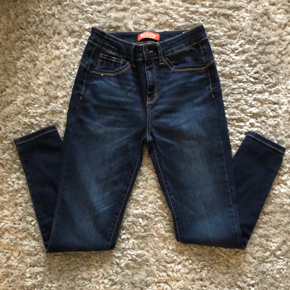 Great Booty Jeans!!! 😁
